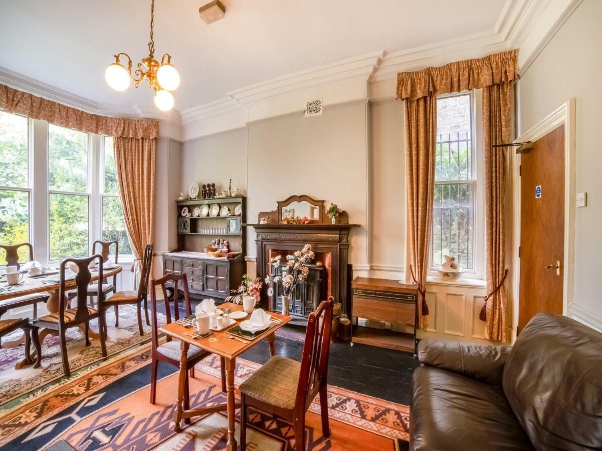 The Briary Bed & Breakfast Sheffield Bagian luar foto